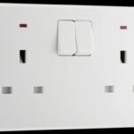 13AMP DOUBLE SOCKET WITH LIGHT ? BG826